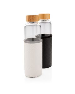 Borosilikat-Glasflasche mit struktriertem PU-Sleeve