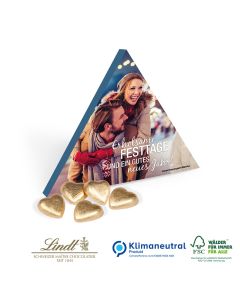 Präsent Trend bedrucken in Dreieckverpackung mit Lindt Herzen