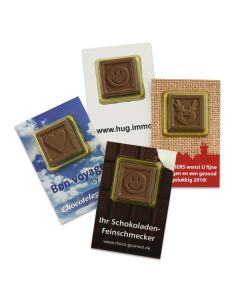 Visitenkarte mit Schokoladenblöckchen